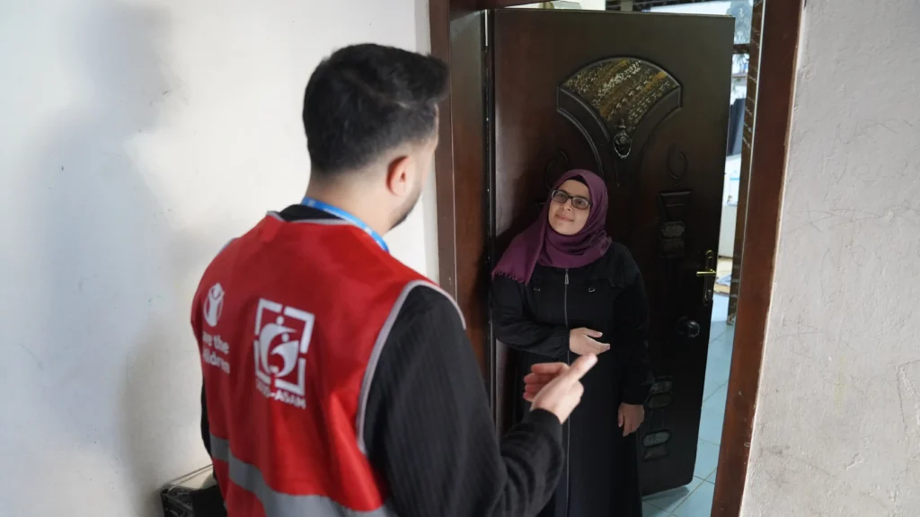 "The journey of solidarity that began when Save the Children Türkiye and SGDD-ASAM teams knocked on Meryem Hanım’s door carried the family from container life to a warm home filled with the sounds of children."<br><br>